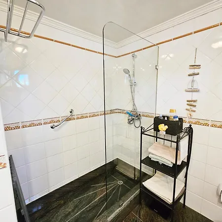 Апартаменти Playa Park *